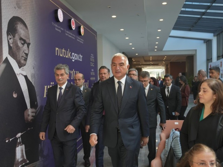 Nutuk için bakanlıktan tarihi adım | Muhteşem çalışmayı Bakan Ersoy duyurdu: Milli mücadelenin mirası dünyaya açılıyor