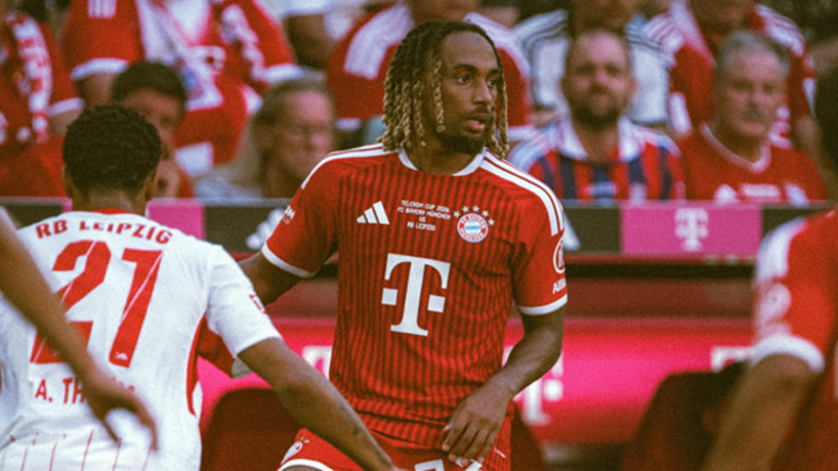 Bayern Münihte Sacha Boey kararı değişmedi