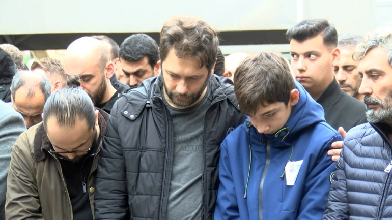 Cenazesi 11 gün bekletildi: 5 yaşındaki Gülceye gözyaşları içinde veda Acılı anne ambulansla getirildi
