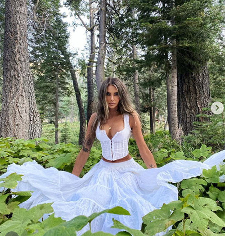 İlk annelik sevincine doyamadan hayata veda etti... 34 yaşındaki model yürekleri yaktı... Küçücük kızı kokusuna hasret büyüyecek