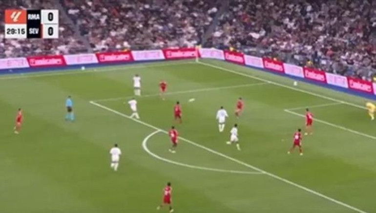 Arda Gülerin Sevilla maçındaki pozisyonu Flicke soruldu Kendime saklayacağım