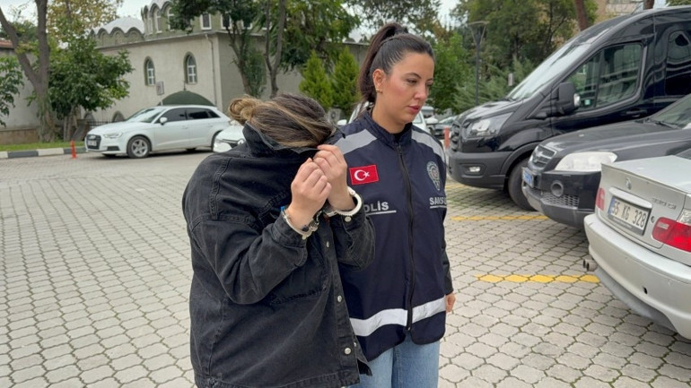 Samsun’da baktığı yaşlı kadının hesabını boşaltan bakıcı suçüstü yakalandı