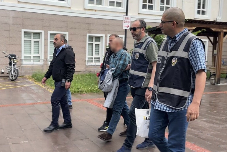 Komadan uyanıp gerçeği anlattı: Tacize direnince başından vurmuş… Solak çocuğun sağ elinde silah çıktı