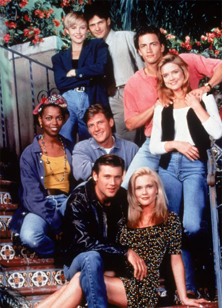 Unutulmaz dizinin oyuncusu, sevilmenin bedelini böyle ödedi: Bir hayranımın kıskanç sevgilisi tuttu elimi ısırdı
