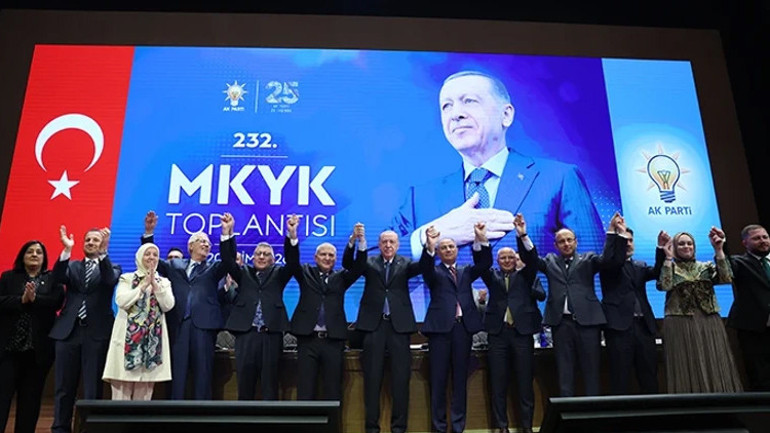 AK Parti MKYKda kritik sunum: Belediyeler için 5 başlıklı reform paketi Meclis yolunda