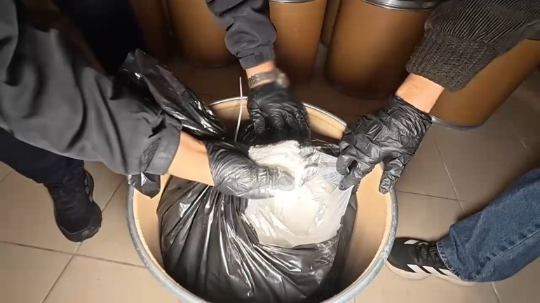 Yemek kuryesi süsü verdiler, uyuşturucuyu bulaşık makinesine gizlediler: İstanbulda operasyon