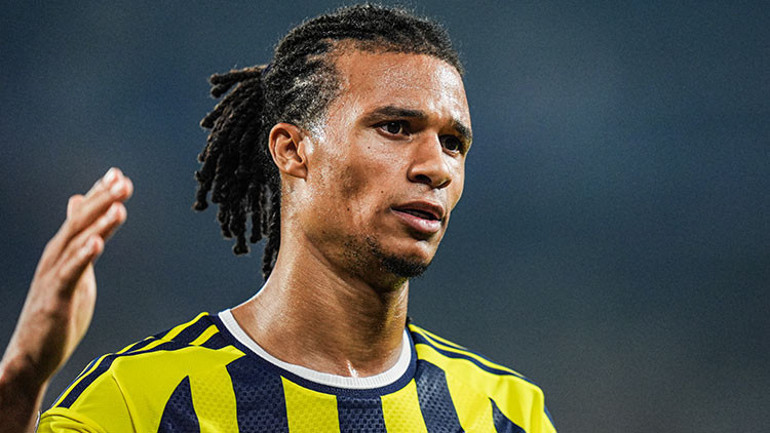 Fenerbahçeden Asensio ve Ake için sakatlık açıklaması: Operasyon geçirmiştir