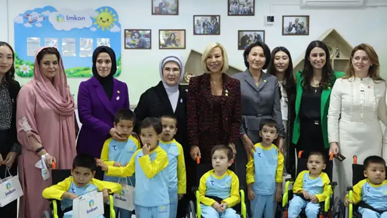 Emine Erdoğan ve Esra Albayrak’tan Özbekistan’da önemli temaslar… ‘Savaş bölgesindeki çocukların sesiyiz