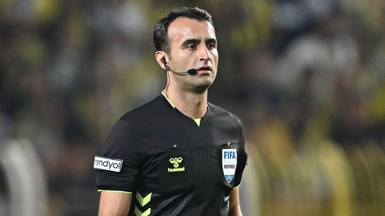 Galatasaray - Fenerbahçe derbisinin hakemi belli oldu İşte Süper Ligin 9. haftasında düdük çalacak isimler