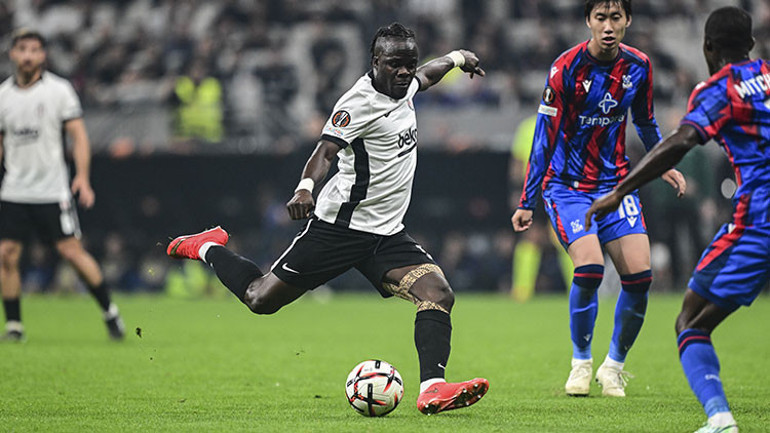 Beşiktaş-Crystal Palace maçının kahramanı Olaitan, ilke imza attı Muhteşem gol