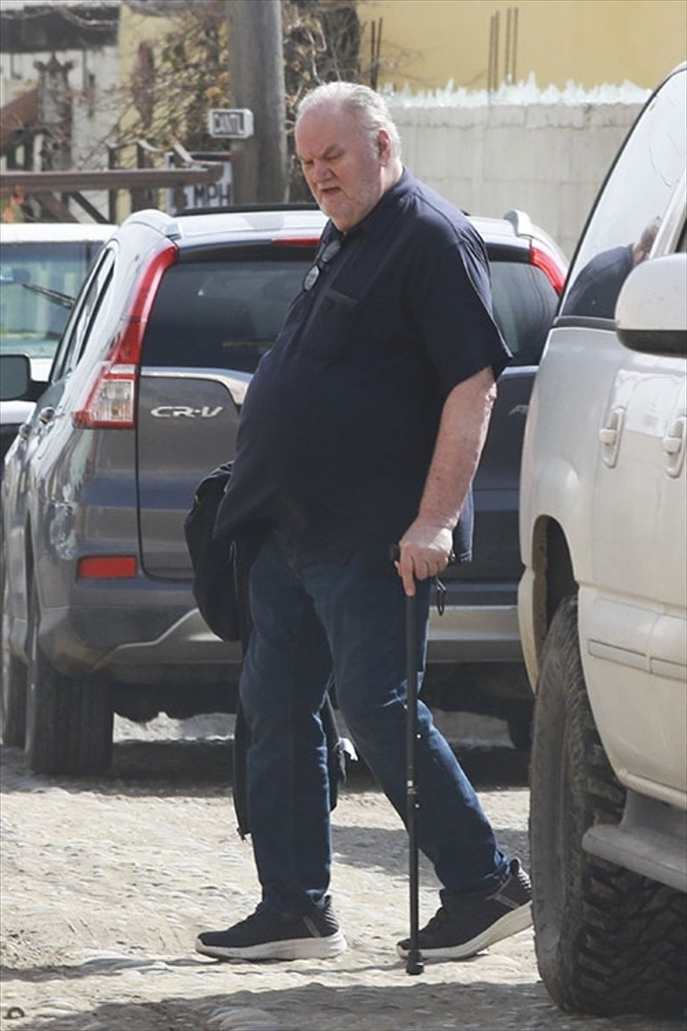Kraliyet ailesine şok: Meghan’ın babasının evinde çocuk istismarı görselleri bulundu