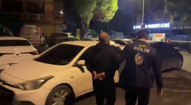 İstanbulda canlı bahis dolandırıcılığı: 8 şüpheli gözaltında Bahisleri 7 saniye geciktirmişler