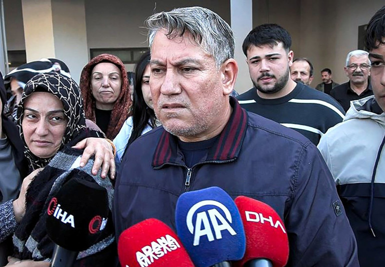 15 yaşındaki çocuğu ağabeyinin borcu yüzünden vurmuşlar