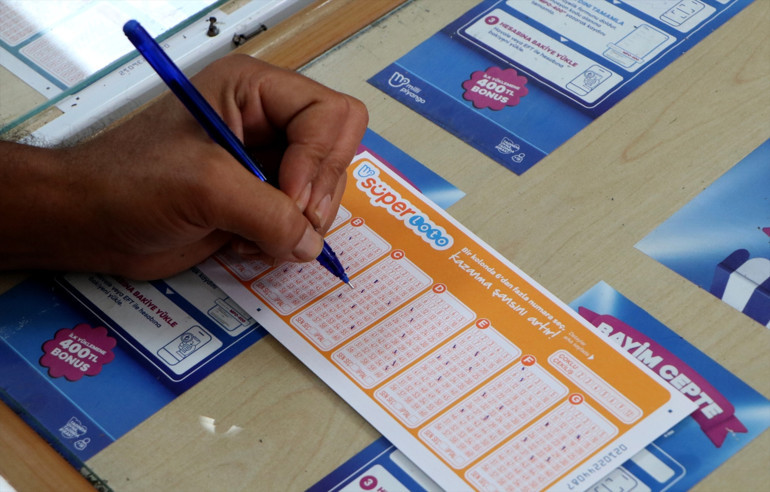Süper Loto heyecanı: Büyük ikramiye 740 milyon 252 bin 651 TL’ye ulaştı
