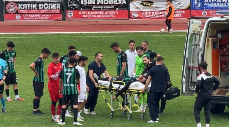 Maçın 90ıncı dakikasında yere yığılmıştı: Kalp krizi geçiren futbolcuya anjiyo yapıldı