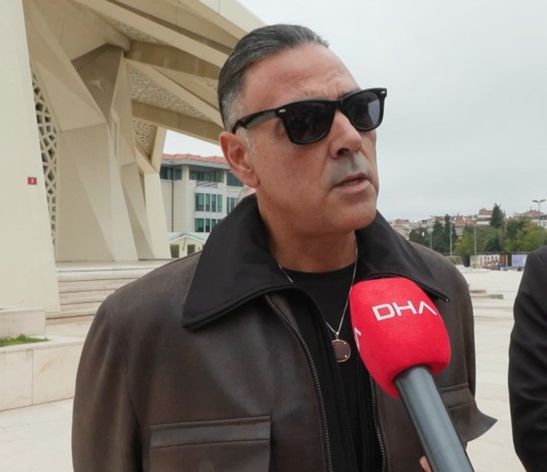 Şarkıcı Nev son yolculuğuna uğurlandı