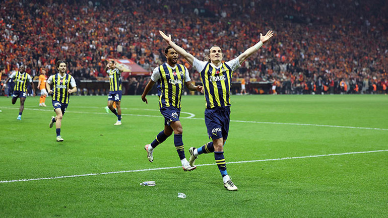 Galatasaray-Fenerbahçe derbilerinde ev sahibi avantajı var mı Rakamlar dikkat çekiyor...