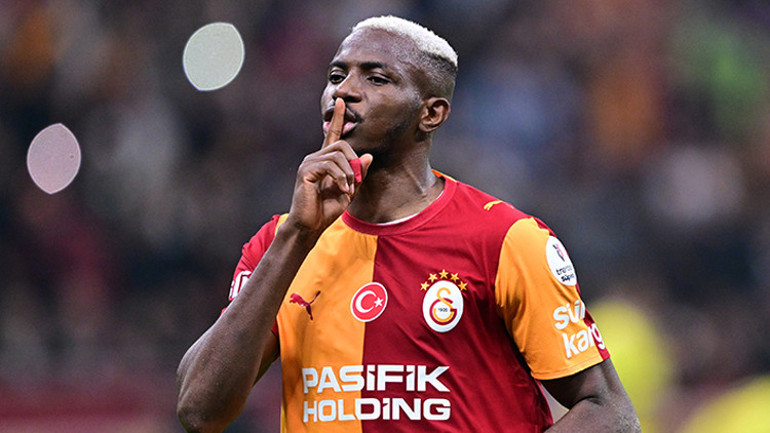 Galatasaray yenilgisinin ardından Fenerbahçeye eleştiri yağdı: Hayatımda hiç pres yapmayan bir büyük takım görmemiştim , Fenerbahçe ilk yarıda felaketti