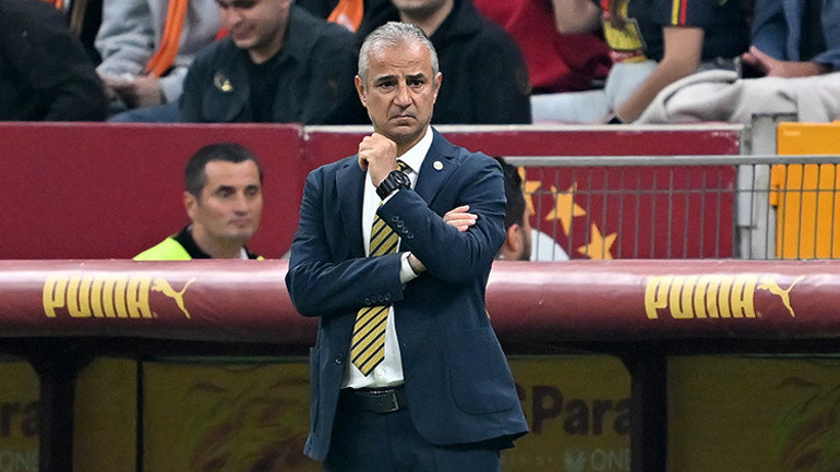 Galatasaray yenilgisinin ardından Fenerbahçeye eleştiri yağdı: Hayatımda hiç pres yapmayan bir büyük takım görmemiştim , Fenerbahçe ilk yarıda felaketti