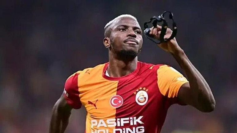 Galatasaray-Fenerbahçe derbisindeki pozisyon penaltı mı Hakemler konuştu