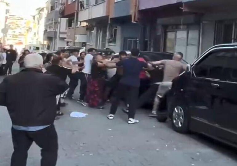 Evli olduğunu öğrenip ayrıldı; kapısına gelince tornavidayla sırtından yaraladı