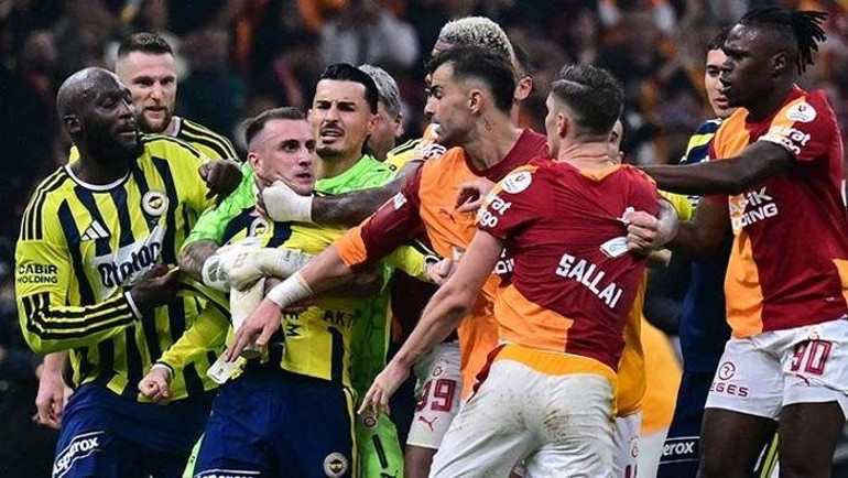 Galatasaray-Fenerbahçe maçı sonrası kavganın faturası ağır olacak 10 maç riski