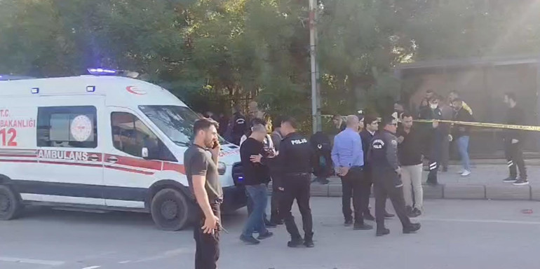 Muşta arazi kavgası: Kardeşini öldürüp 3 kişiyi yaralayan emekli polis intihar etti
