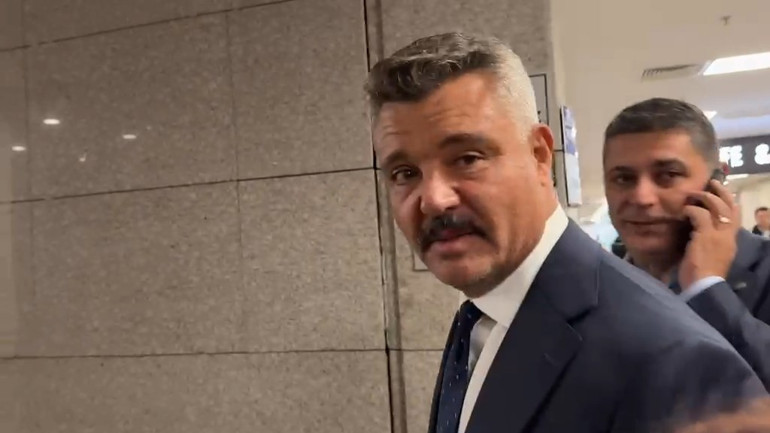 Sadettin Saran duruşma için adliyeye geldi