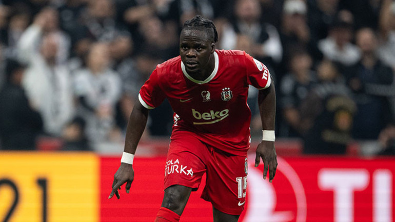 Beşiktaşlı Olaitan kariyer rekoru kırdı