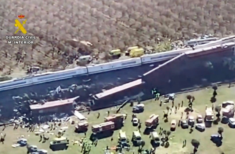 Son dakika... İspanyada tren kazası: 46 ölü, 150 yaralı