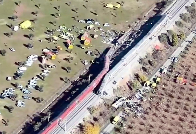 Son dakika... İspanyada tren kazası: 46 ölü, 150 yaralı