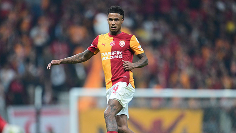 Galatasaraylı futbolcu resmen bıraktı Aileme zaman ayırmak istiyorum