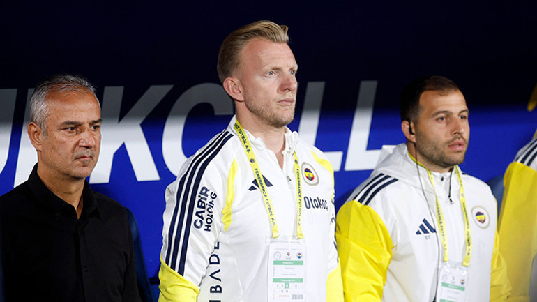 Dirk Kuyt’ın menajerinden açıklama: Sezon sonuna kadar kalabilir