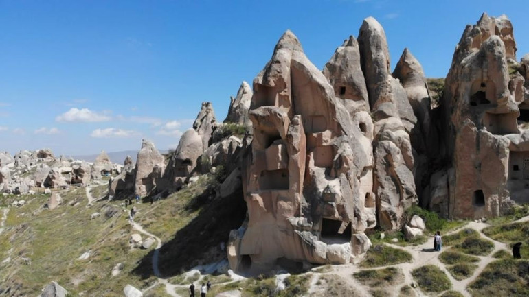 Peribacası faciasında 3 kişi hayatını kaybetmişti Kapadokyada düşen kaya parçasının önceki görüntüsü ortaya çıktı