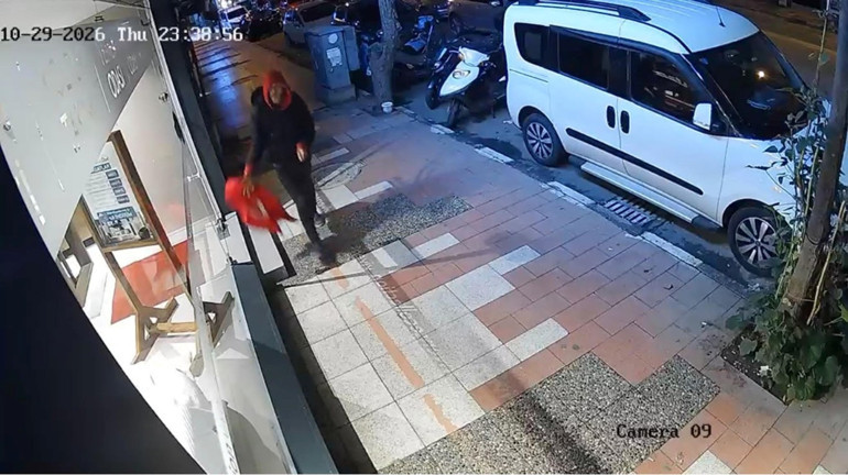  Polis, görüntülerdeki kişiyi