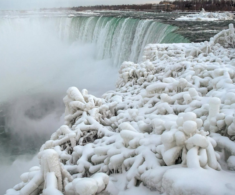 İstanbuldaki yoğun kar yağışı sonrası çok soğuk iddia: Sebebi polar vortex mi?
