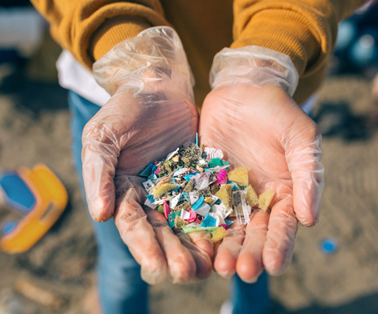 Geri dönüşüme giren plastiklerle ilgili bilim dünyasını şoke eden araştırma! ‘Zehirli bir kokteyl içiyoruz’