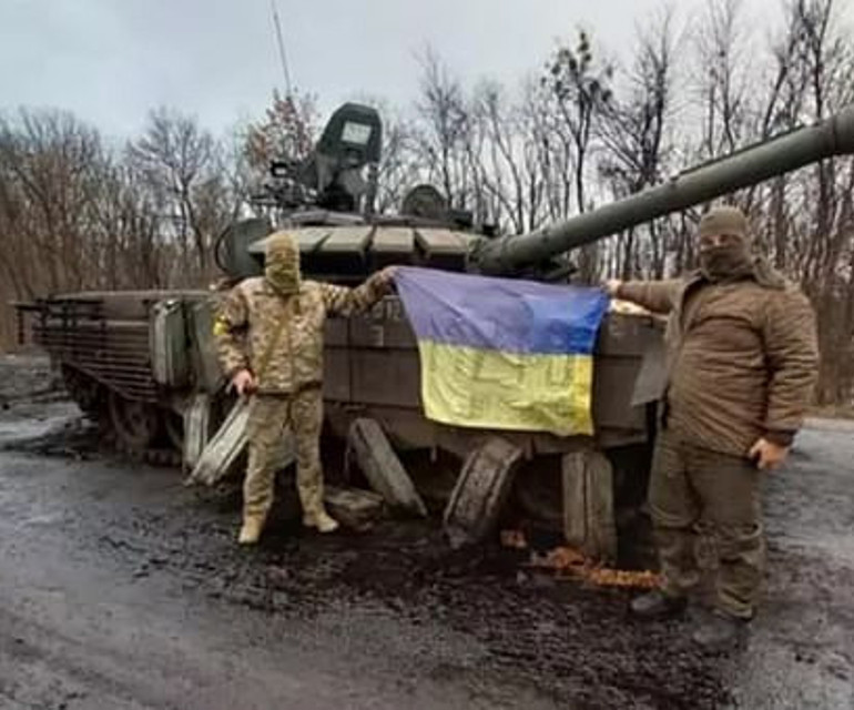 Ukraynadaki savaşın gizli kahramanları... Putini kendi silahı ile vuruyorlar!