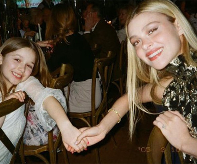 KIZ KARDEŞ GİBİ OLMUŞLARDI