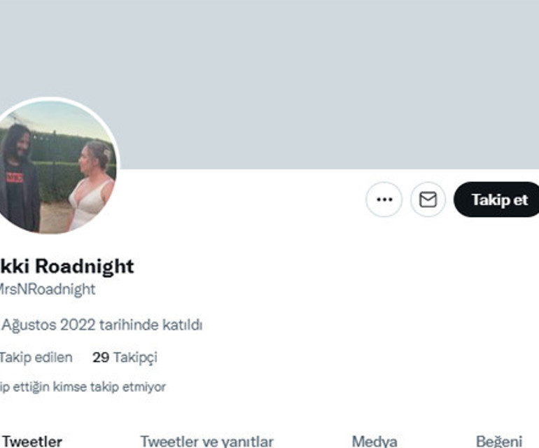 PROFİL FOTOĞRAFI YAPTI