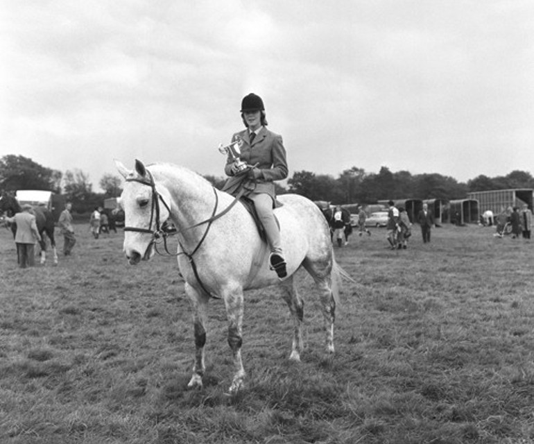 ATA BİNMEYİ SEVİYORDU