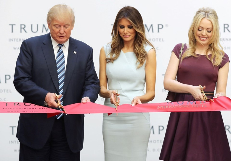 Trumpın eski eşi ve kızı Şırnaklı modacıdan giyiniyor