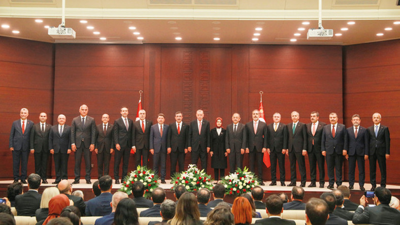 Kabine notları... Nokta atışlarıyla yeni kabine