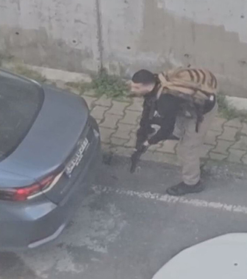 Son dakika... Beşiktaşta polis noktasına silahlı saldırı girişimi 3 şüpheli etkisiz hale getirildi