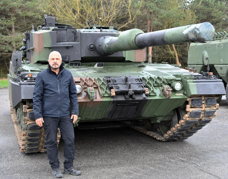 Altay er meydanına çıkmaya hazır