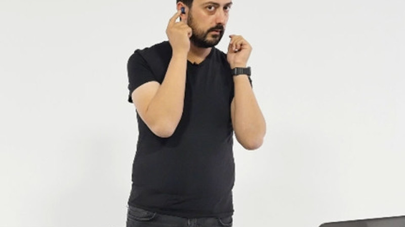 Samsung'dan kablosuz kulaklık