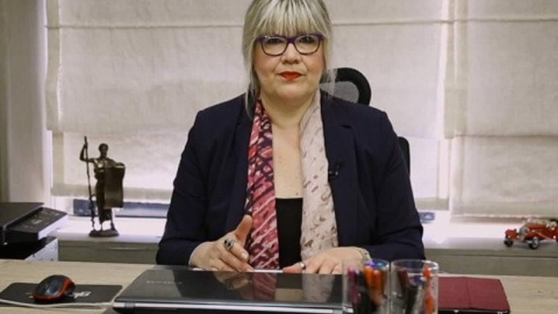 Tiroid ameliyatları ses tellerine zarar verir mi?