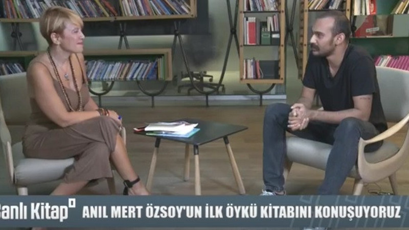 Anıl Mert Özsoy'un ilk öykü kitabı "Korku Yokuş Aşağıydı''yı konuşuyoruz. | Canlı Kitap