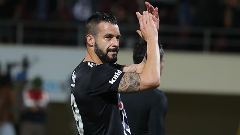 "Cenk ve Negredo birlikte oynamalı"