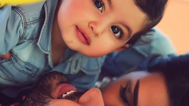 Çocuğunuza “Aşkım, sevgilim, annecim, babacım” demeyin!